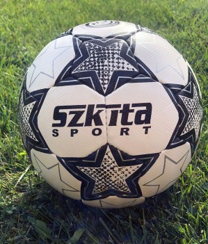 szkita-talent-fekete-fehér-02